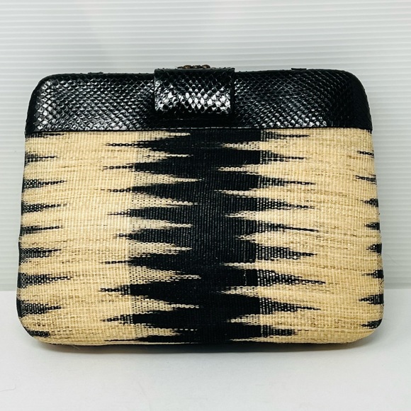 PYTHON STRAW CLUTCH SHOULDER BAG***$1450 - Picture 4 of 6